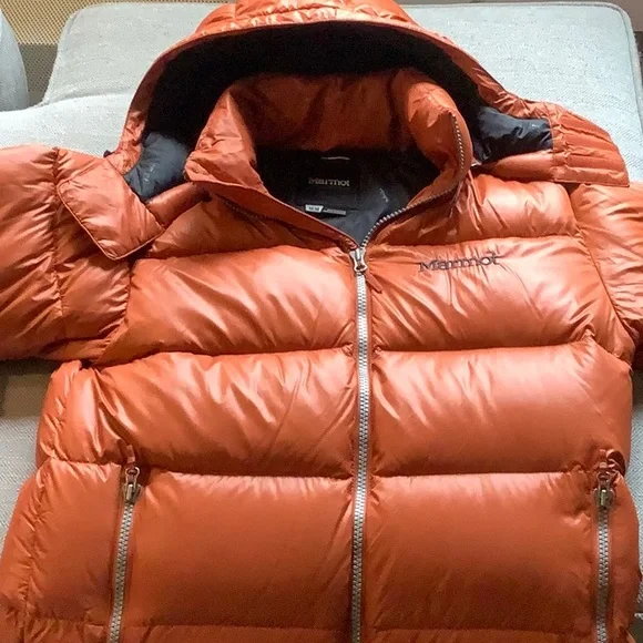 Men’s Medium Marmot Orange Down Puffer Jacket - Picture 2 of 12